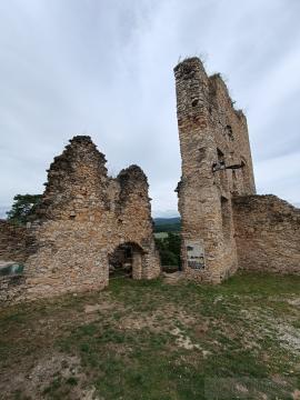 Hrad Divín - leto 2025