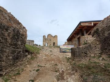 Hrad Divín - leto 2025