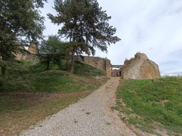 Hrad Divín - leto 2025
