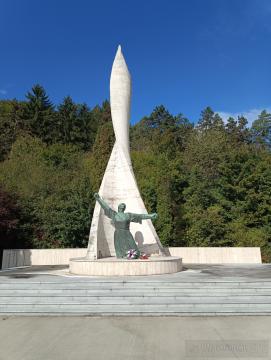 Kultúrna pamiatka Pamätník Nemecká (2025) - © Muzeum.SK Kultúrna pamiatka Pamätník Nemecká (© Muzeum.SK 2025)