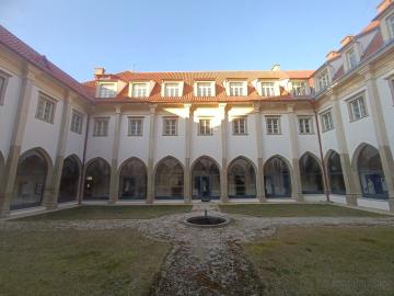 Starý kláštor minoritov a Čierny kostol v Levoči Starý kláštor minoritov a Čierny kostol v Levoči